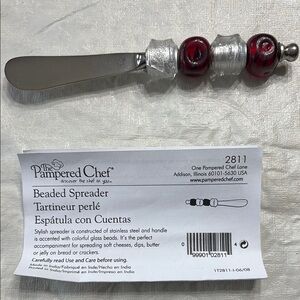 The Pampered Chef Beaded Spreader